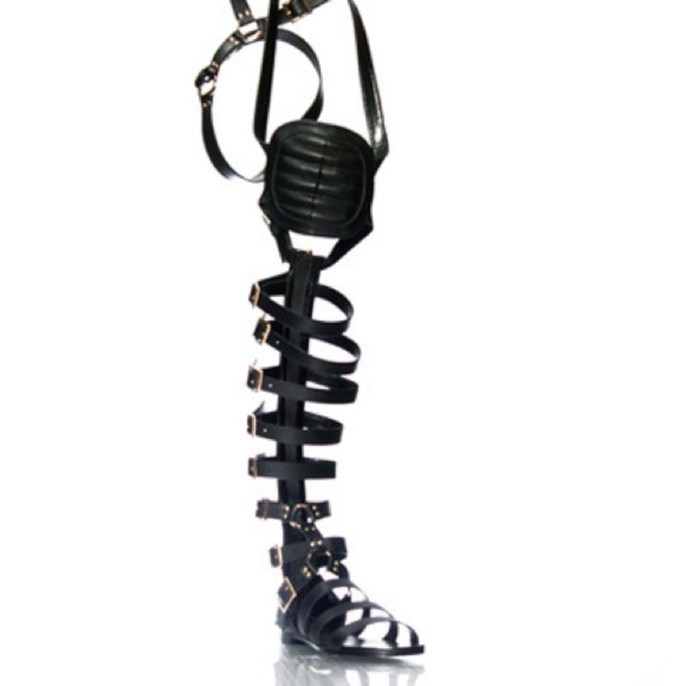 BNIB Haus Von Lila Dogma Gladiator Black Gold sz8
